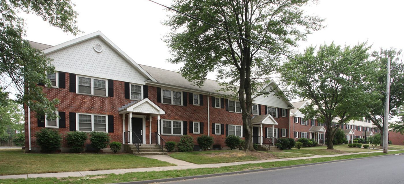 easton-place-apartments-east-hartford-ct-primary-photo