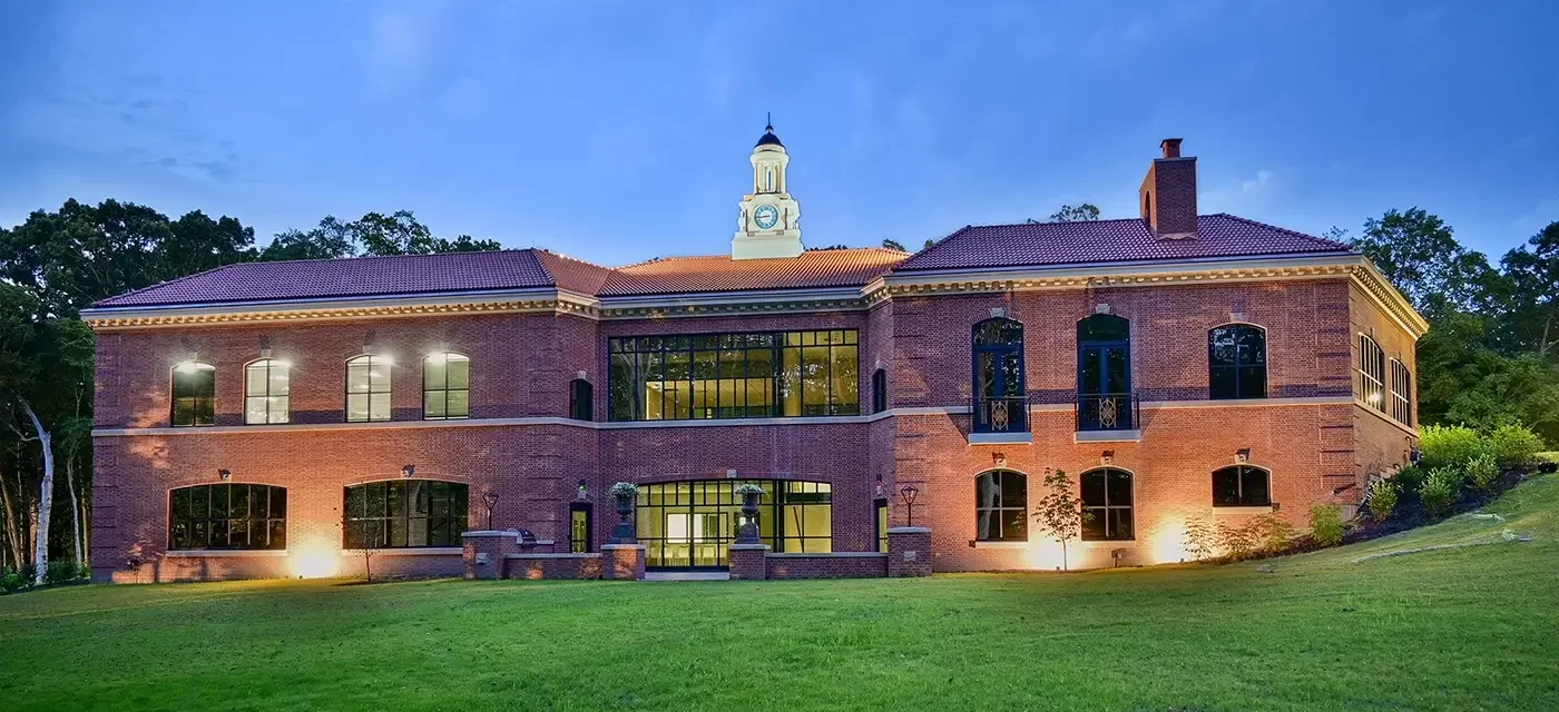 Russell and Dawson completed a design project for Young Pharmaceuticals for their new headquarters in Wethersfield, Connecticut